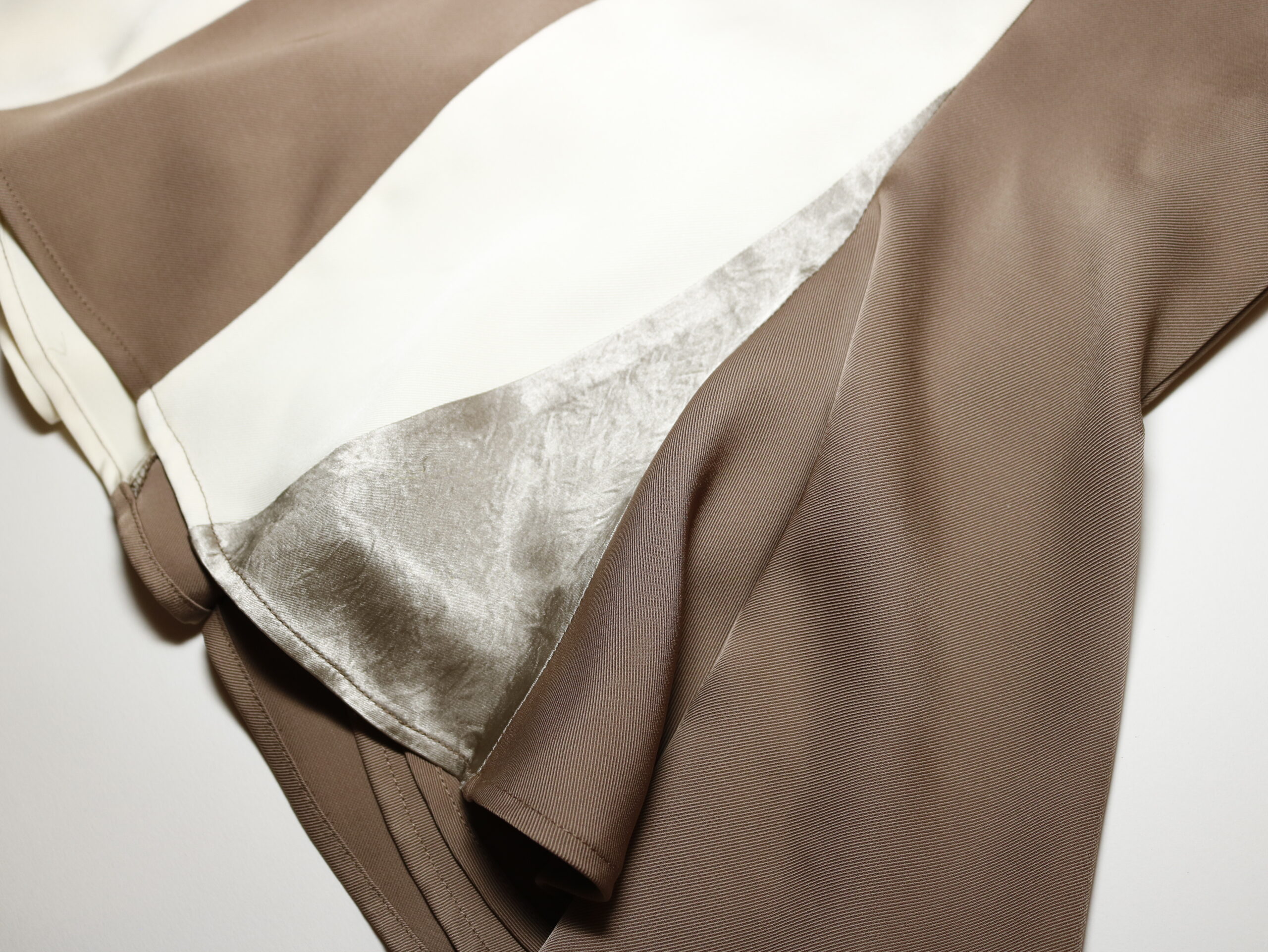 Metamorphie Skirt - Image 9