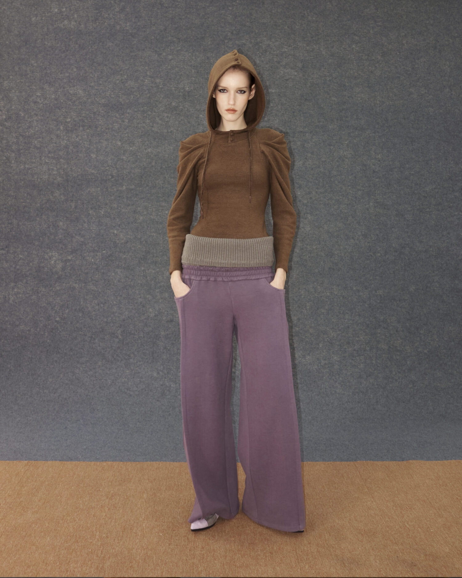 look11-2 Wing Top Hoodie (Choco)