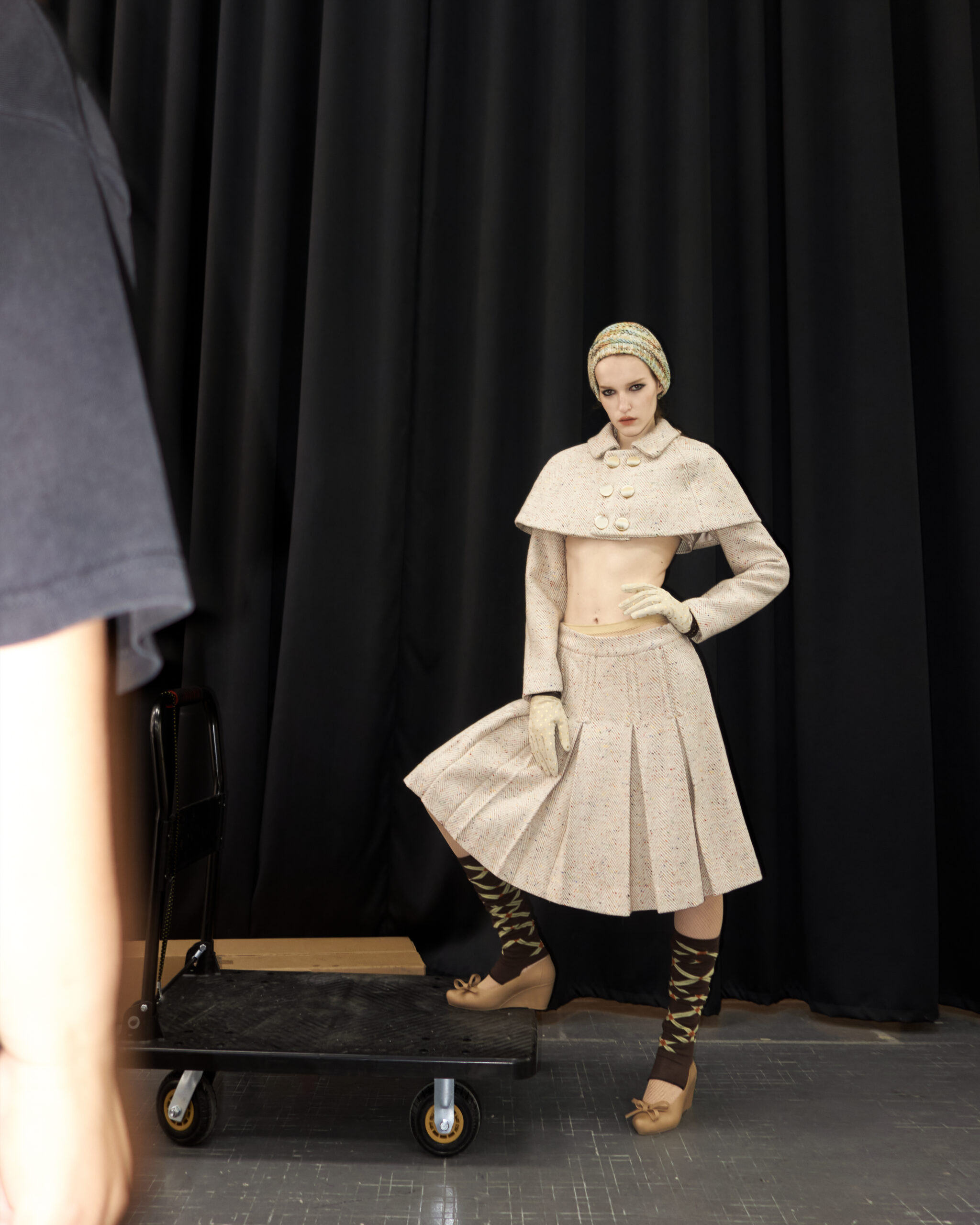 Twilla Pleated Wool Skirt - Image 5