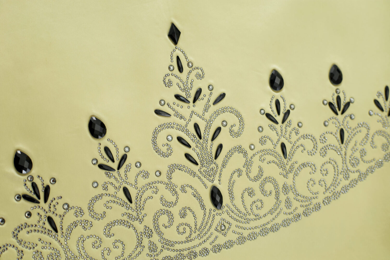 Aure Crown Skirt (yellow)