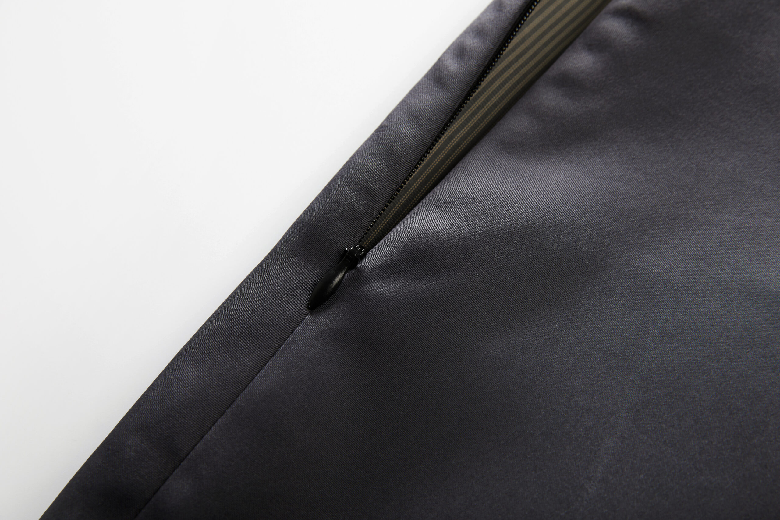 Aure Crown Skirt (black) - Image 18