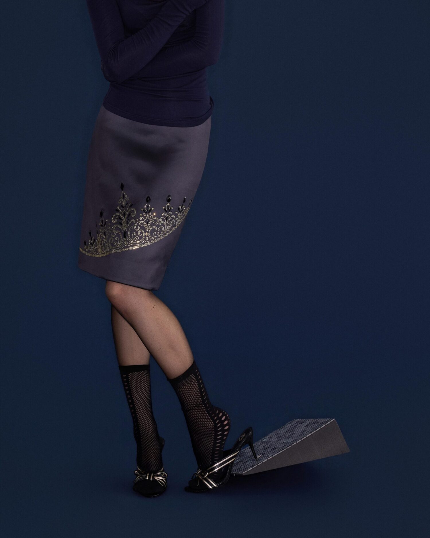 Aure Crown Skirt (black)