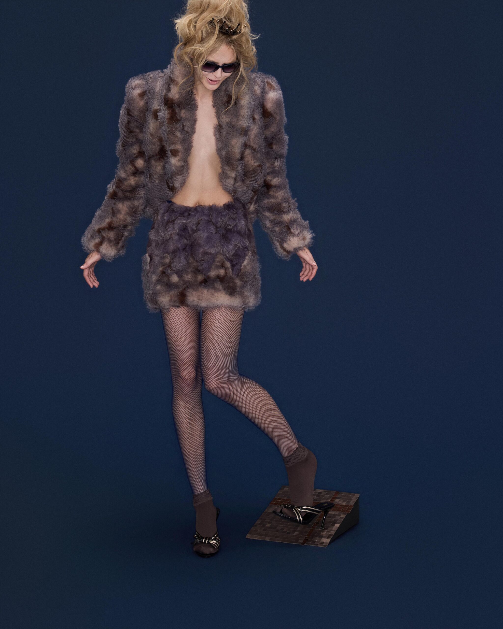 Hazzy Mini Fur Skirt - Image 10