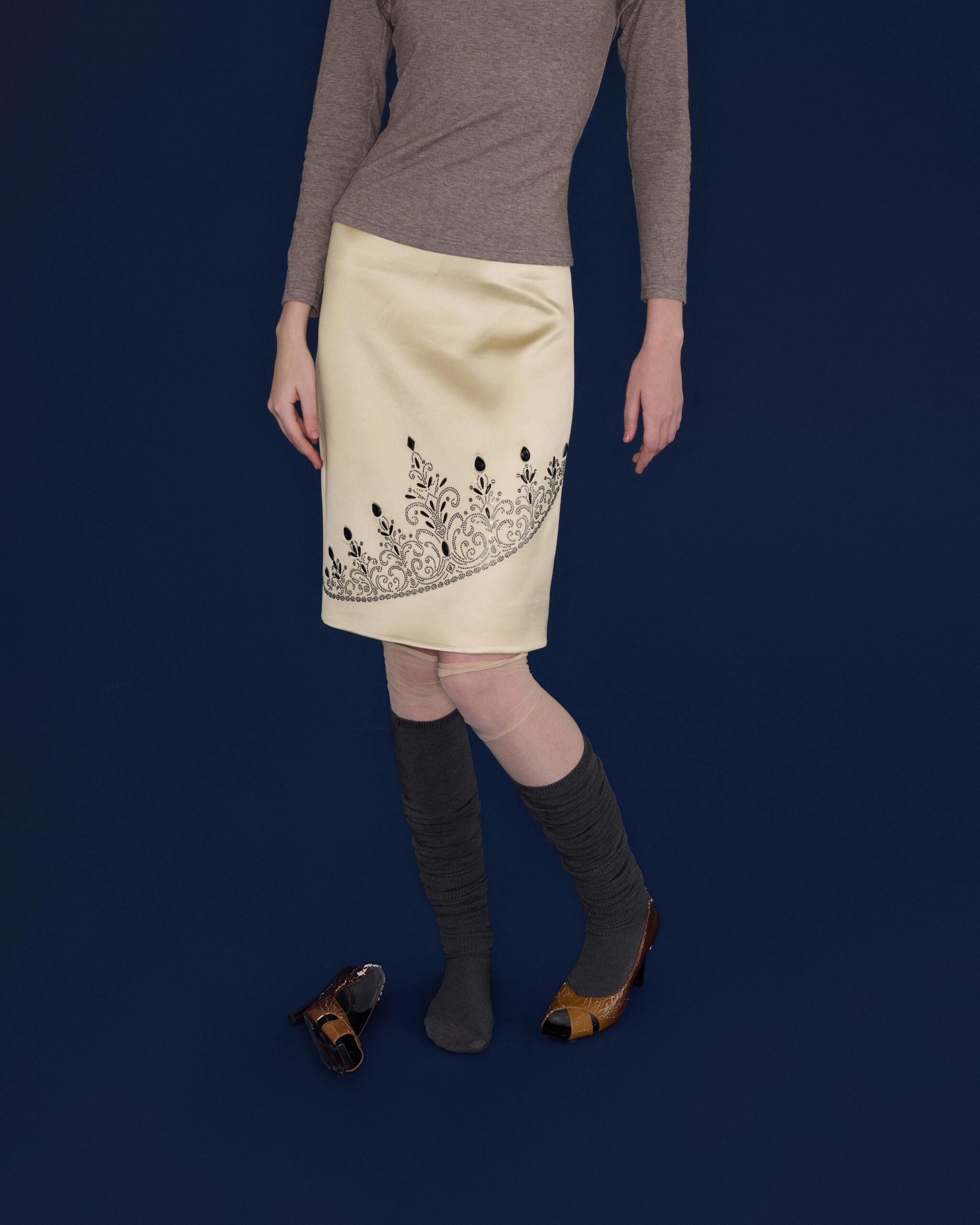 Aure Crown Skirt (yellow) - Image 7