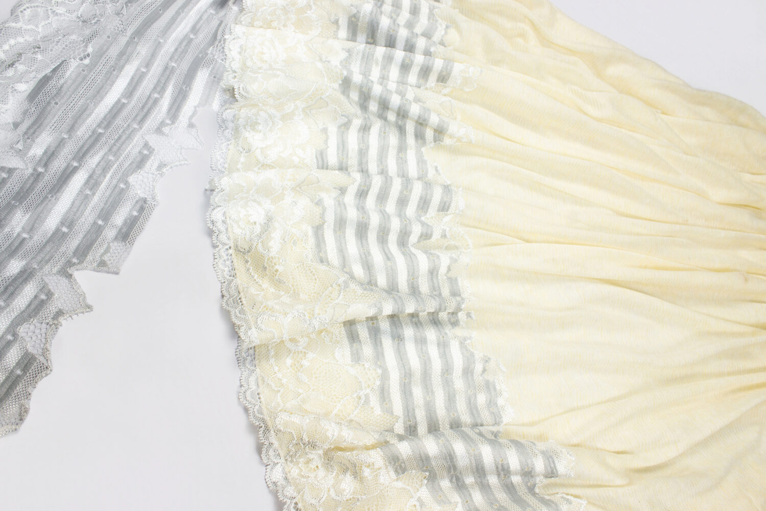 Panna Striped Lace Knit skirt