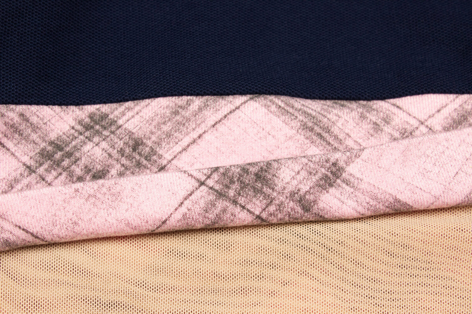 Keita Cropped Polo Mesh Top (Navy bue + Pink)